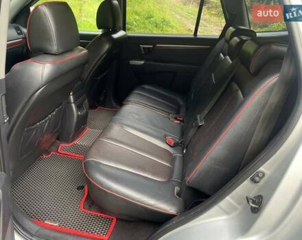 Серый Хендай Санта Фе, объемом двигателя 2.2 л и пробегом 182 тыс. км за 9450 $, фото 20 на Automoto.ua