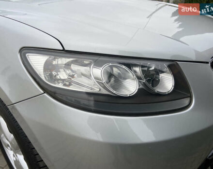 Сірий Хендай Санта Фе, об'ємом двигуна 2.19 л та пробігом 189 тис. км за 7950 $, фото 25 на Automoto.ua