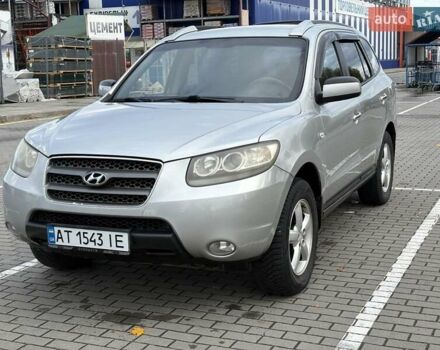 Серый Хендай Санта Фе, объемом двигателя 2.19 л и пробегом 276 тыс. км за 8550 $, фото 2 на Automoto.ua