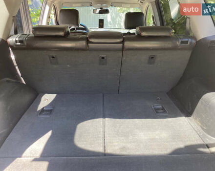 Серый Хендай Санта Фе, объемом двигателя 2.7 л и пробегом 215 тыс. км за 9700 $, фото 6 на Automoto.ua