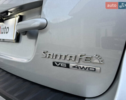 Сірий Хендай Санта Фе, об'ємом двигуна 2.7 л та пробігом 167 тис. км за 7850 $, фото 65 на Automoto.ua