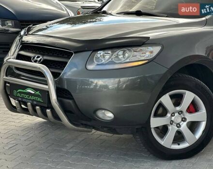 Серый Хендай Санта Фе, объемом двигателя 2.19 л и пробегом 225 тыс. км за 8990 $, фото 3 на Automoto.ua