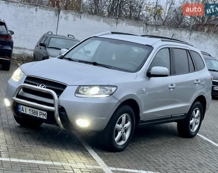 Серый Хендай Санта Фе, объемом двигателя 2.19 л и пробегом 260 тыс. км за 8950 $, фото 9 на Automoto.ua