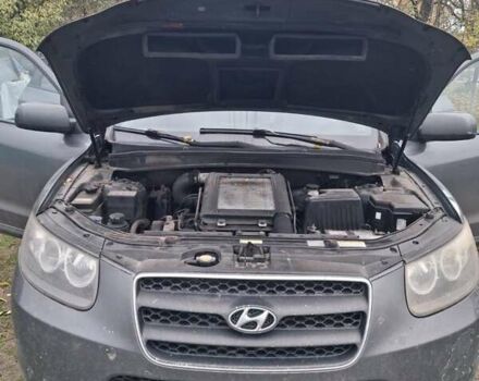 Серый Хендай Санта Фе, объемом двигателя 2.2 л и пробегом 297 тыс. км за 5299 $, фото 16 на Automoto.ua