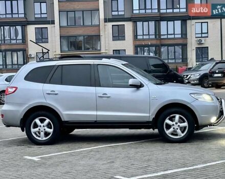 Сірий Хендай Санта Фе, об'ємом двигуна 2.19 л та пробігом 290 тис. км за 8600 $, фото 1 на Automoto.ua