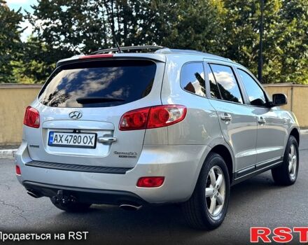 Сірий Хендай Санта Фе, об'ємом двигуна 2.2 л та пробігом 262 тис. км за 9300 $, фото 2 на Automoto.ua