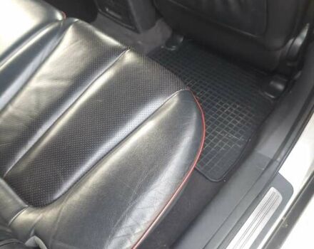 Серый Хендай Санта Фе, объемом двигателя 2.19 л и пробегом 225 тыс. км за 9500 $, фото 6 на Automoto.ua