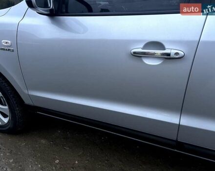 Сірий Хендай Санта Фе, об'ємом двигуна 2.2 л та пробігом 225 тис. км за 8850 $, фото 3 на Automoto.ua