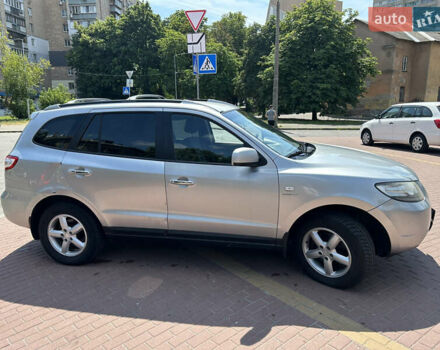 Сірий Хендай Санта Фе, об'ємом двигуна 2.19 л та пробігом 346 тис. км за 6900 $, фото 14 на Automoto.ua