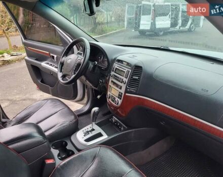 Сірий Хендай Санта Фе, об'ємом двигуна 2.2 л та пробігом 283 тис. км за 9300 $, фото 40 на Automoto.ua