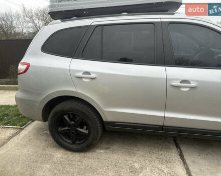 Серый Хендай Санта Фе, объемом двигателя 2.7 л и пробегом 198 тыс. км за 10800 $, фото 21 на Automoto.ua