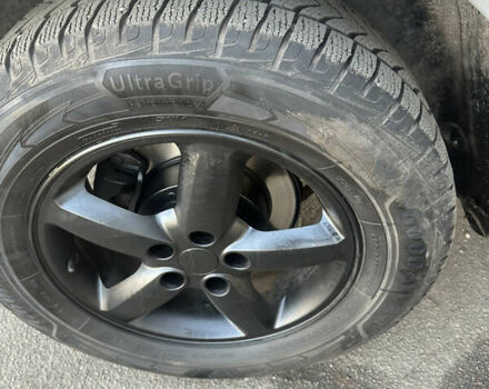 Серый Хендай Санта Фе, объемом двигателя 2.7 л и пробегом 198 тыс. км за 10800 $, фото 17 на Automoto.ua