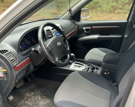 Сірий Хендай Санта Фе, об'ємом двигуна 2.2 л та пробігом 290 тис. км за 3900 $, фото 6 на Automoto.ua