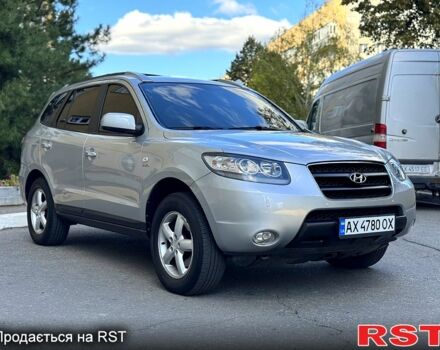 Сірий Хендай Санта Фе, об'ємом двигуна 2.2 л та пробігом 262 тис. км за 9300 $, фото 1 на Automoto.ua