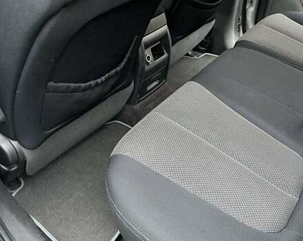 Серый Хендай Санта Фе, объемом двигателя 2.19 л и пробегом 285 тыс. км за 8700 $, фото 16 на Automoto.ua