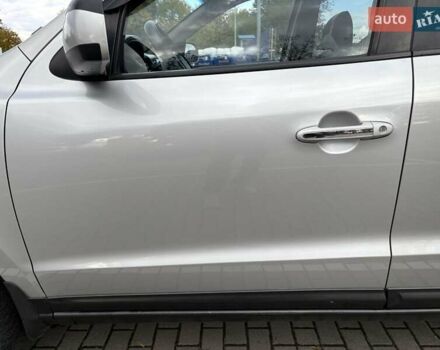 Серый Хендай Санта Фе, объемом двигателя 2.19 л и пробегом 276 тыс. км за 8550 $, фото 17 на Automoto.ua