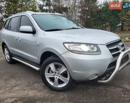 Сірий Хендай Санта Фе, об'ємом двигуна 2.2 л та пробігом 283 тис. км за 9300 $, фото 3 на Automoto.ua