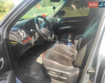 Сірий Хендай Санта Фе, об'ємом двигуна 2.66 л та пробігом 380 тис. км за 7900 $, фото 7 на Automoto.ua