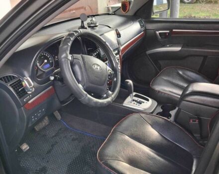 Серый Хендай Санта Фе, объемом двигателя 2.2 л и пробегом 296 тыс. км за 9700 $, фото 22 на Automoto.ua