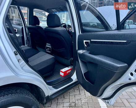 Серый Хендай Санта Фе, объемом двигателя 2.19 л и пробегом 260 тыс. км за 8950 $, фото 41 на Automoto.ua