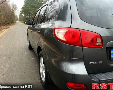 Серый Хендай Санта Фе, объемом двигателя 2.2 л и пробегом 243 тыс. км за 8800 $, фото 9 на Automoto.ua