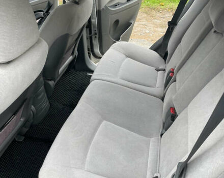 Сірий Хендай Санта Фе, об'ємом двигуна 2.35 л та пробігом 129 тис. км за 7000 $, фото 9 на Automoto.ua