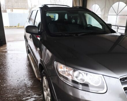 Серый Хендай Санта Фе, объемом двигателя 0 л и пробегом 294 тыс. км за 5700 $, фото 1 на Automoto.ua