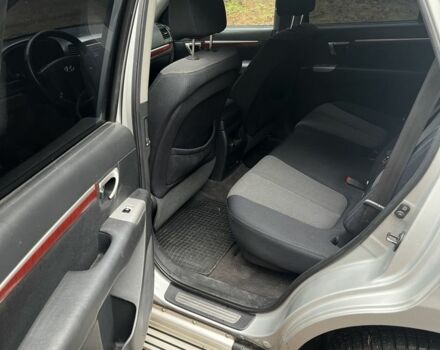 Сірий Хендай Санта Фе, об'ємом двигуна 2.2 л та пробігом 290 тис. км за 3900 $, фото 7 на Automoto.ua