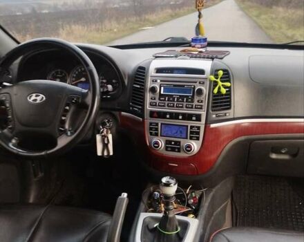Серый Хендай Санта Фе, объемом двигателя 2.2 л и пробегом 297 тыс. км за 9299 $, фото 11 на Automoto.ua