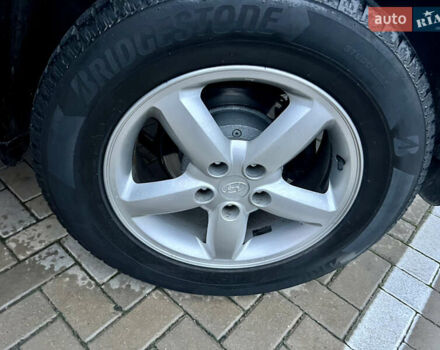 Серый Хендай Санта Фе, объемом двигателя 2.19 л и пробегом 260 тыс. км за 8950 $, фото 56 на Automoto.ua