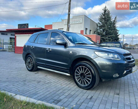 Серый Хендай Санта Фе, объемом двигателя 0 л и пробегом 300 тыс. км за 5500 $, фото 16 на Automoto.ua