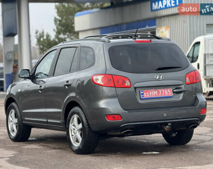 Серый Хендай Санта Фе, объемом двигателя 2.2 л и пробегом 260 тыс. км за 8700 $, фото 6 на Automoto.ua