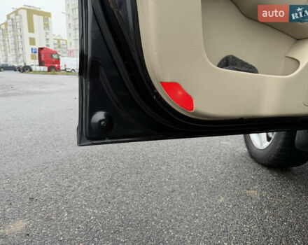 Серый Хендай Санта Фе, объемом двигателя 2.2 л и пробегом 232 тыс. км за 10555 $, фото 31 на Automoto.ua