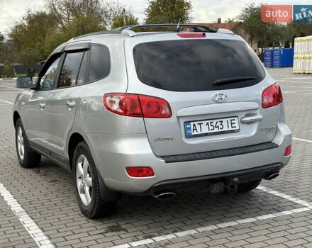 Серый Хендай Санта Фе, объемом двигателя 2.19 л и пробегом 276 тыс. км за 8550 $, фото 3 на Automoto.ua