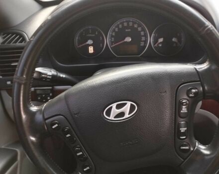 Сірий Хендай Санта Фе, об'ємом двигуна 0 л та пробігом 240 тис. км за 7800 $, фото 3 на Automoto.ua