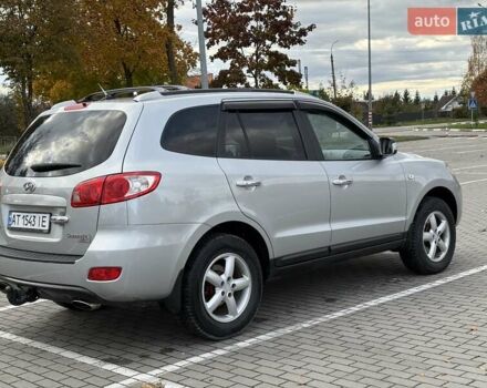 Серый Хендай Санта Фе, объемом двигателя 2.19 л и пробегом 276 тыс. км за 8550 $, фото 10 на Automoto.ua