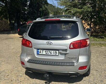 Серый Хендай Санта Фе, объемом двигателя 2.19 л и пробегом 380 тыс. км за 9500 $, фото 3 на Automoto.ua