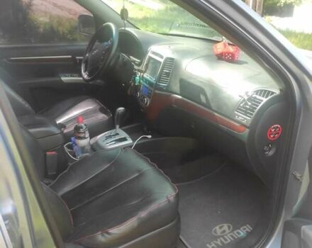 Сірий Хендай Санта Фе, об'ємом двигуна 2.66 л та пробігом 380 тис. км за 7900 $, фото 8 на Automoto.ua