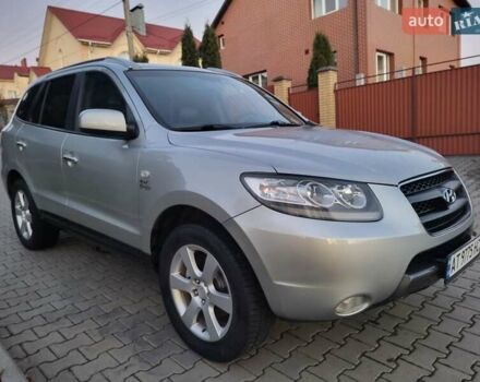 Серый Хендай Санта Фе, объемом двигателя 2.19 л и пробегом 302 тыс. км за 9990 $, фото 26 на Automoto.ua