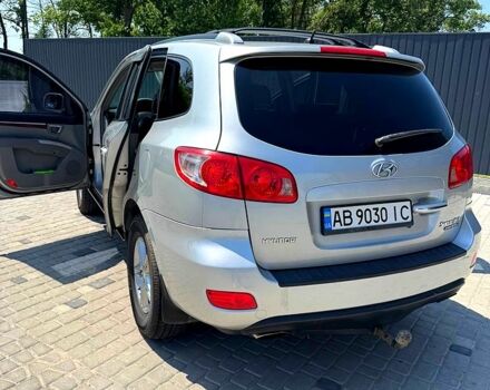 Серый Хендай Санта Фе, объемом двигателя 2.2 л и пробегом 342 тыс. км за 9000 $, фото 10 на Automoto.ua