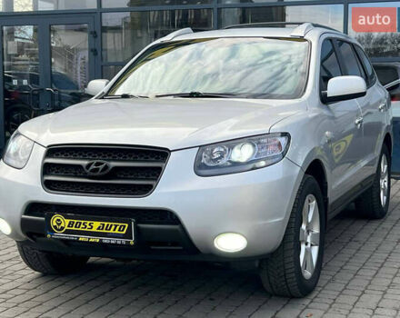 Серый Хендай Санта Фе, объемом двигателя 2.19 л и пробегом 253 тыс. км за 11500 $, фото 2 на Automoto.ua