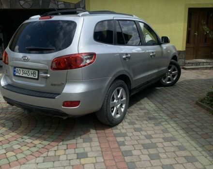 Серый Хендай Санта Фе, объемом двигателя 2.2 л и пробегом 293 тыс. км за 10200 $, фото 3 на Automoto.ua