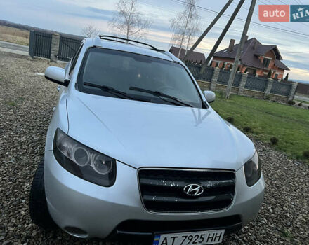 Серый Хендай Санта Фе, объемом двигателя 2.2 л и пробегом 205 тыс. км за 10300 $, фото 16 на Automoto.ua