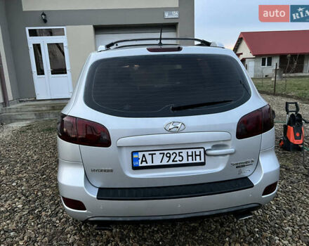 Серый Хендай Санта Фе, объемом двигателя 2.2 л и пробегом 205 тыс. км за 10300 $, фото 23 на Automoto.ua