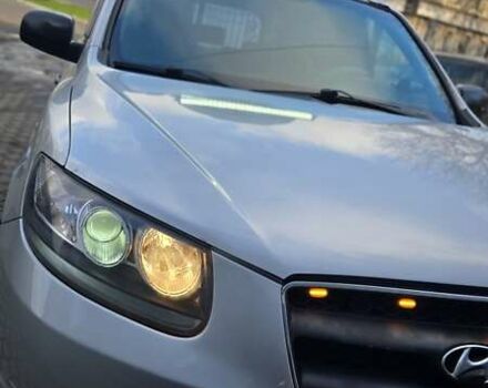 Сірий Хендай Санта Фе, об'ємом двигуна 2.66 л та пробігом 273 тис. км за 10500 $, фото 2 на Automoto.ua