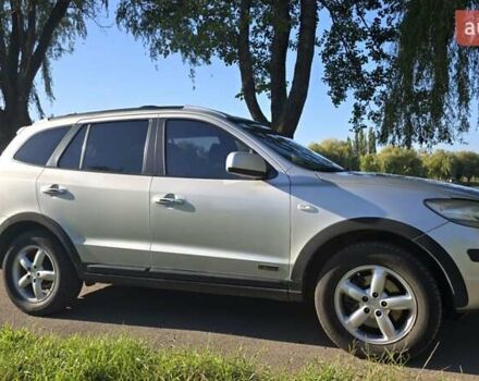 Серый Хендай Санта Фе, объемом двигателя 2.2 л и пробегом 294 тыс. км за 8400 $, фото 7 на Automoto.ua