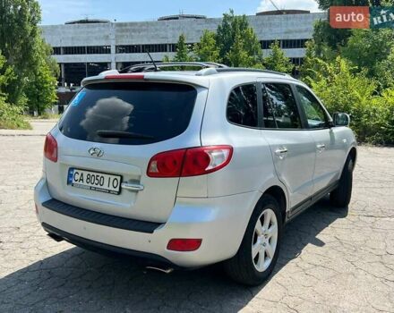 Серый Хендай Санта Фе, объемом двигателя 2.2 л и пробегом 310 тыс. км за 8900 $, фото 1 на Automoto.ua