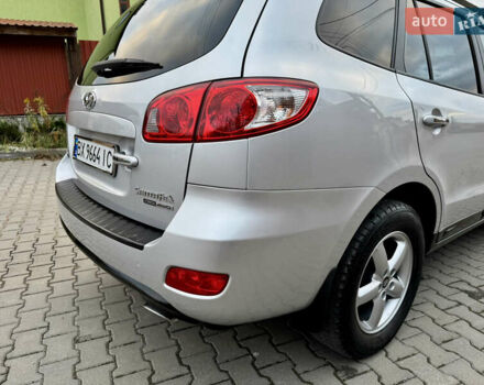 Серый Хендай Санта Фе, объемом двигателя 2.2 л и пробегом 297 тыс. км за 10300 $, фото 21 на Automoto.ua