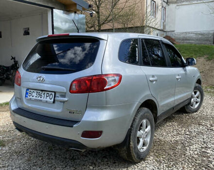 Серый Хендай Санта Фе, объемом двигателя 2.7 л и пробегом 245 тыс. км за 8800 $, фото 11 на Automoto.ua