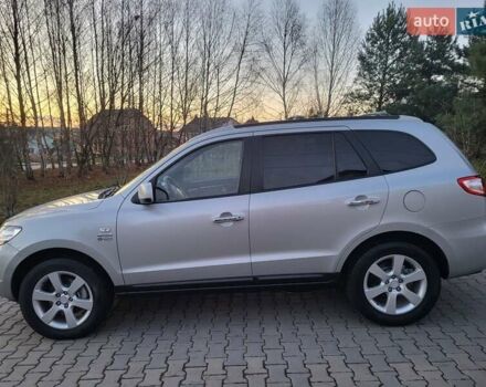 Серый Хендай Санта Фе, объемом двигателя 2.19 л и пробегом 302 тыс. км за 9990 $, фото 51 на Automoto.ua